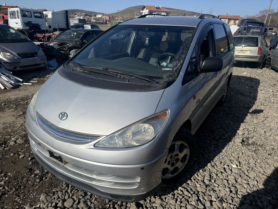 Тойота превиа  2.0Д  115 кс  2003 г на части