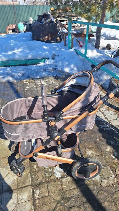 Коляска 3 в одном