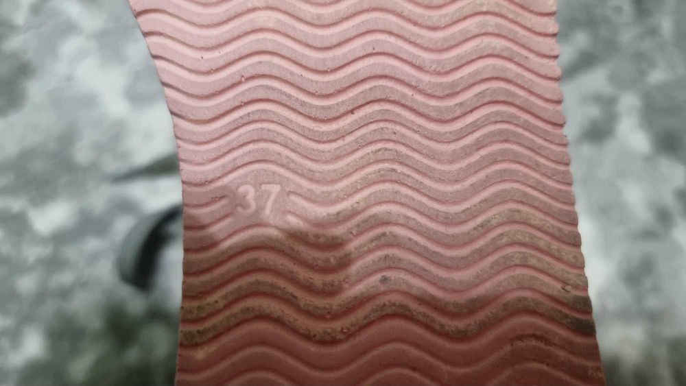 Розови Маратонки