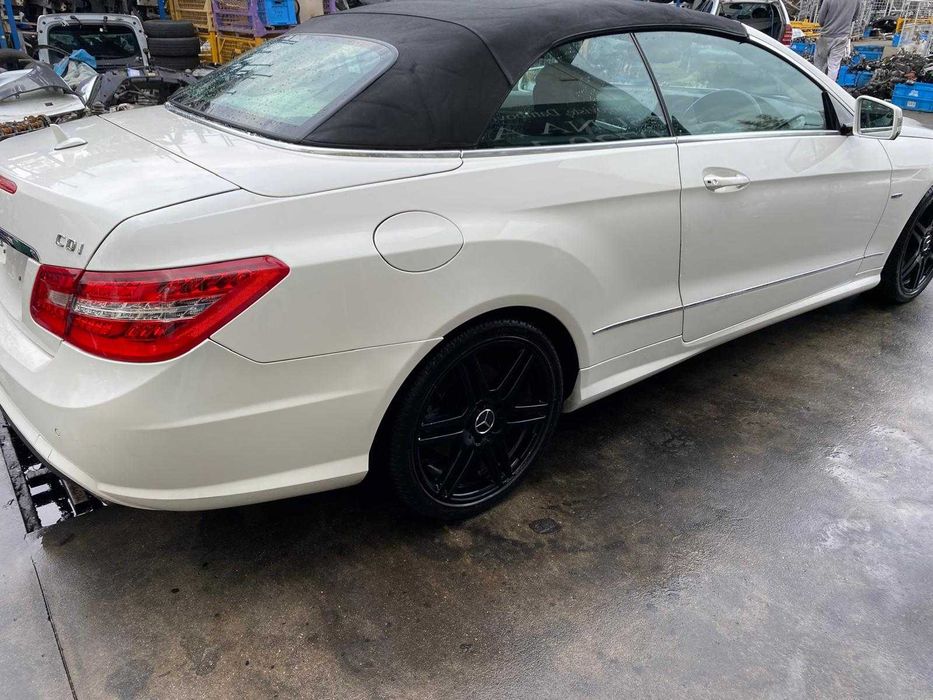 Dezmembrez mercedes e class w207 cabrio AMG/decapotare/far/bara/capota