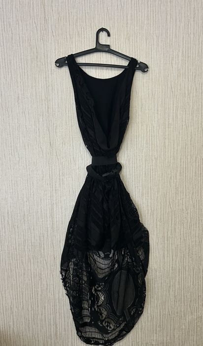 Дантелена черна Рокля Stela с гол гръб