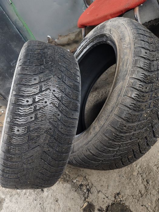 Резина зима  215,55,17