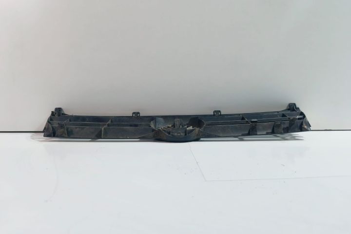 Grila bara fata Volkswagen VW Passat B4