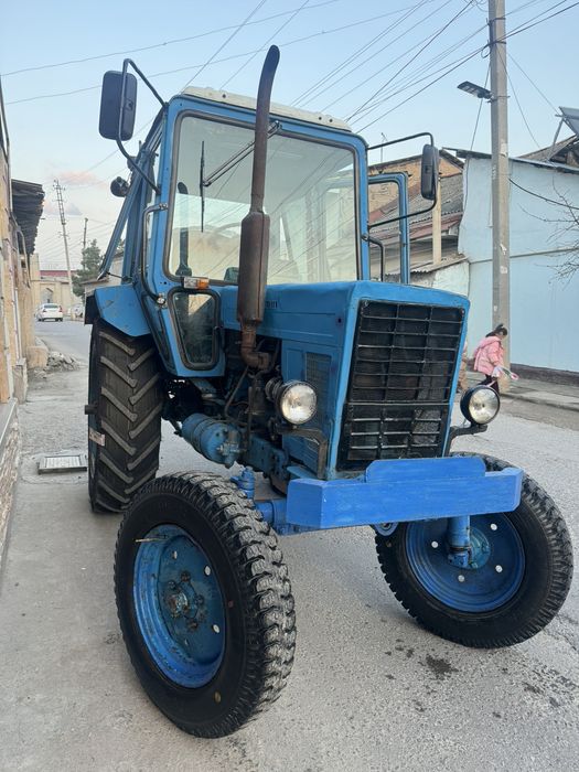 Traktor belarus 80