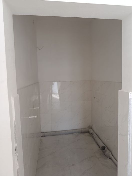 Toshkent tumani Keles 8 etaj 3 xonali uy sotiladi