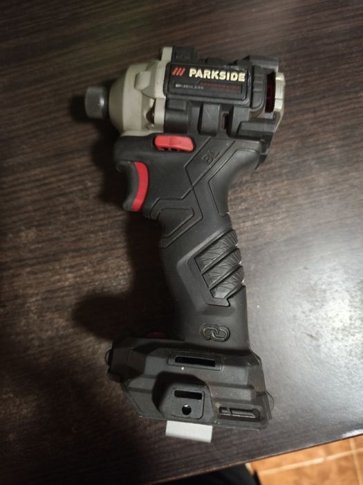 Vând filetanta cu impact și flex parkside performance