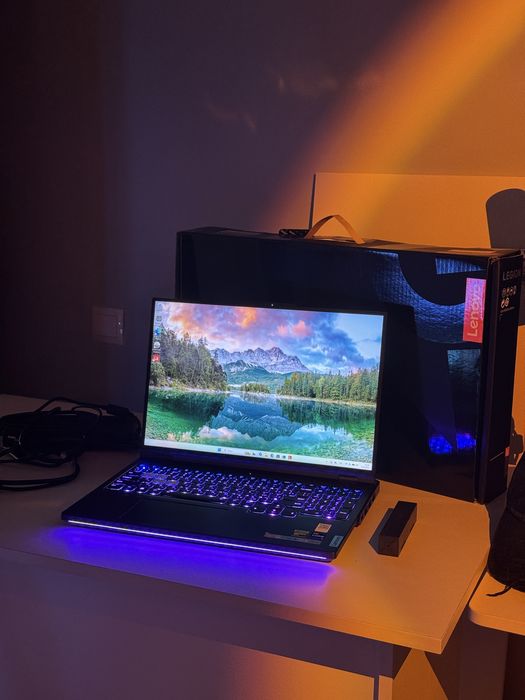 Ноутбук Lenovo Legion Pro 7 / i9-13900HX/ ОЗУ 32gb / RTX 4070 /SSD 3TB