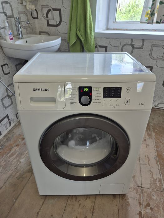 Продам стиральную машину