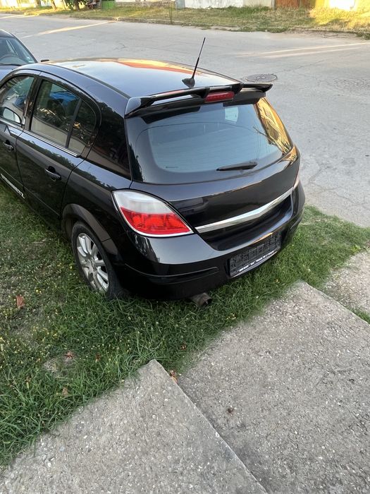 Opel astra 1.6 бензин