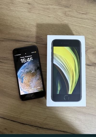 Продам Аpple se 2  2020