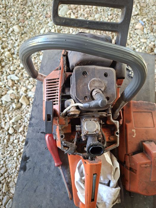 Husqvarna 262 ptr dezmembrat sau reparat