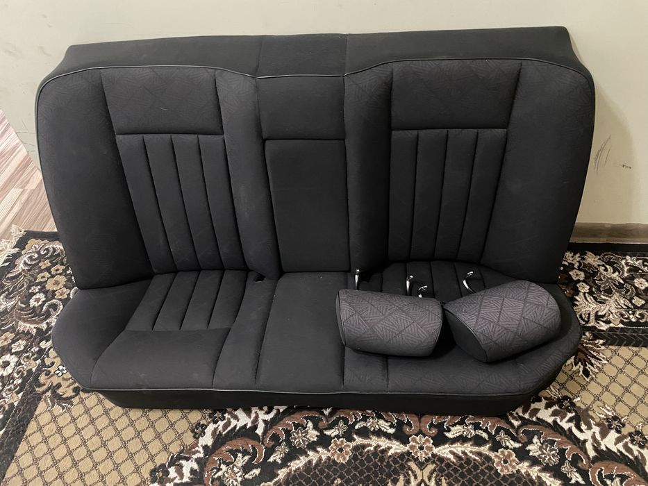 Салон ёлка черный w124