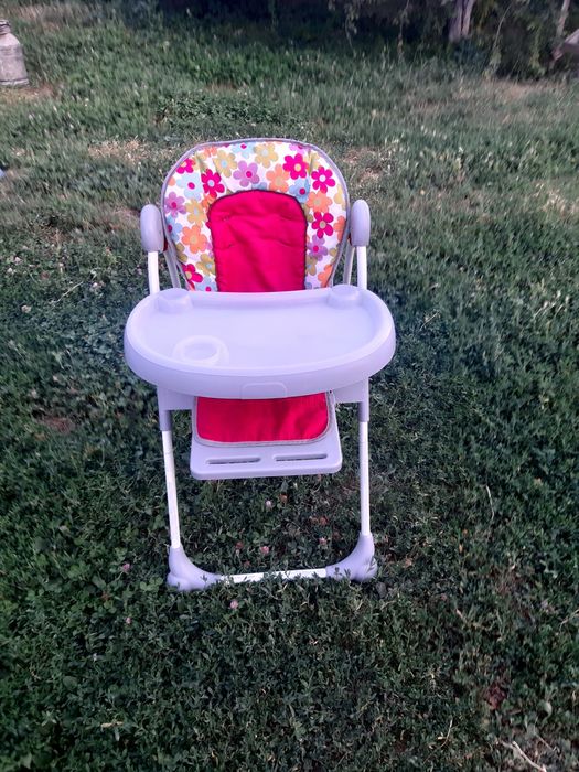 Продам стульчик для кормления.