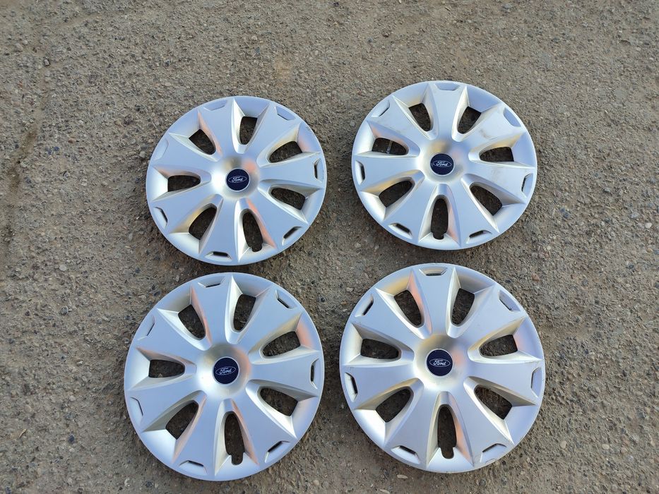 Колпаки на Форд 16 размер