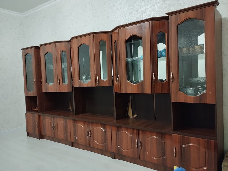 Продам стенку . Самовывоз. Пишите на вацап