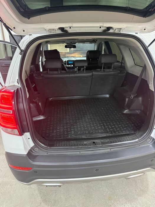 Captiva 3 oq rang 3L li mator probegi 44,000 halol