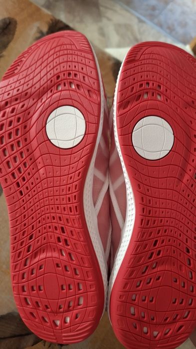 Нови дамски Adidas