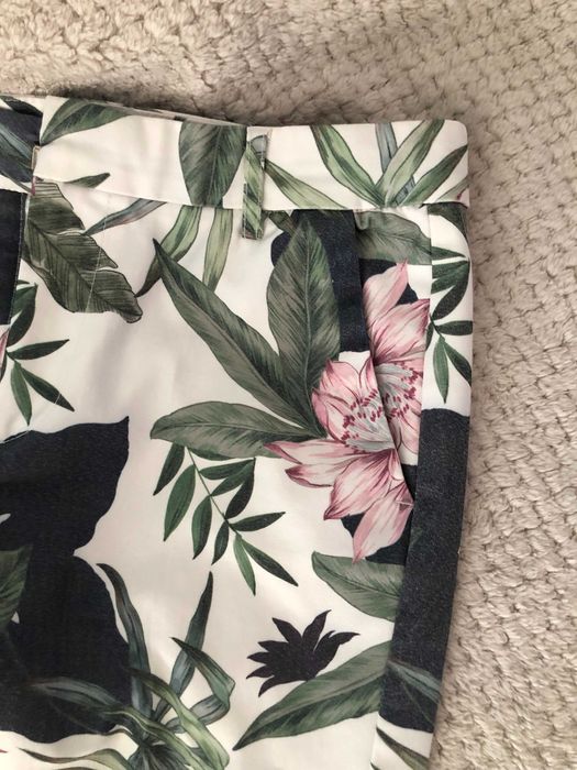 Пролетно-летен панталон, красива шарка на цветя