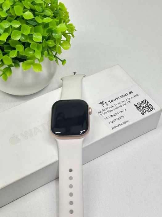 Apple Watch 11 series 42mm.  Akb 100%.