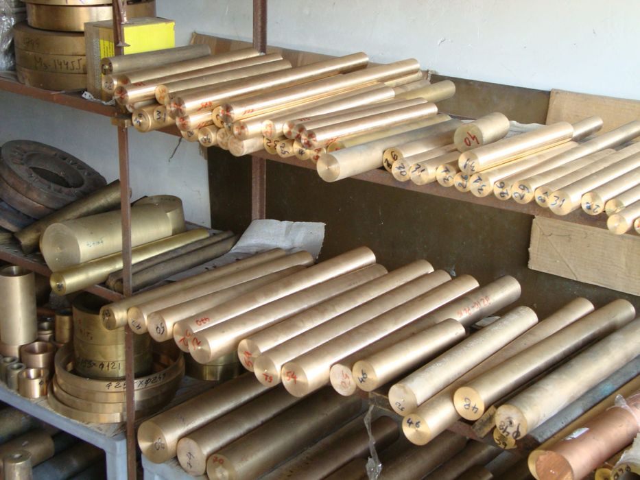 Bare si teava de bronz grafitat