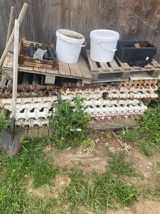 Продам бу чугунные батарей