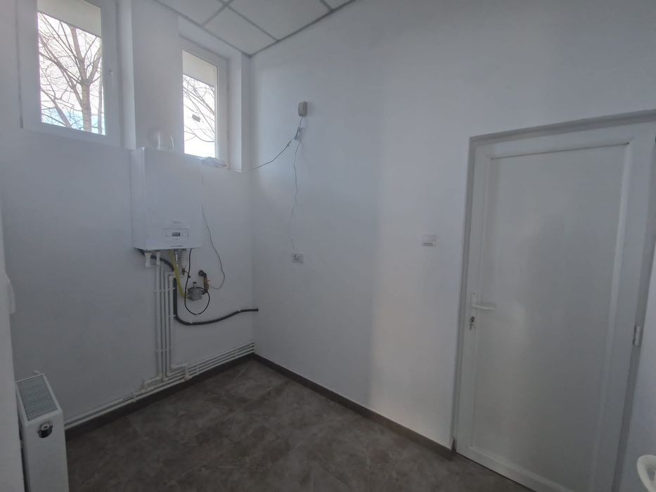 De închiriat Spațiu comercial Tazlau 62 mp utili, jud. NEAMT