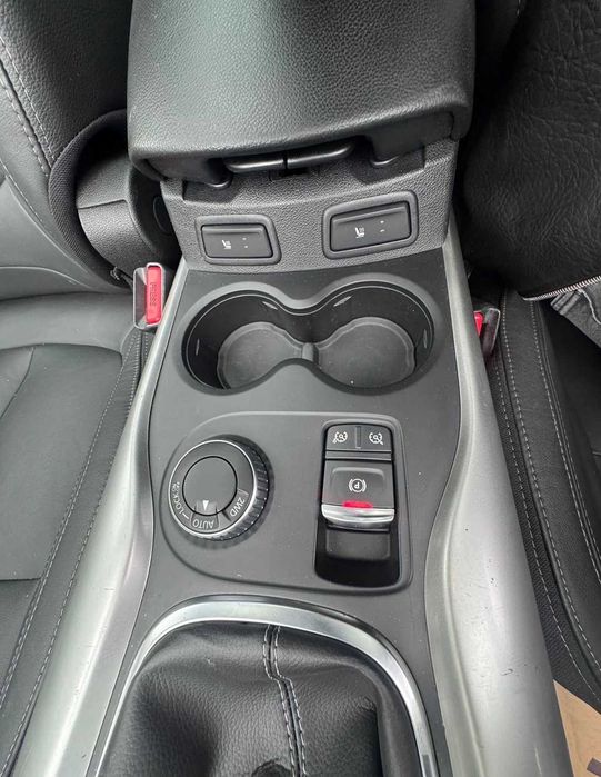 KADJAR 1.6 dci 4X4 Bose - schimb cu electric Zoe/e-208 după 2021