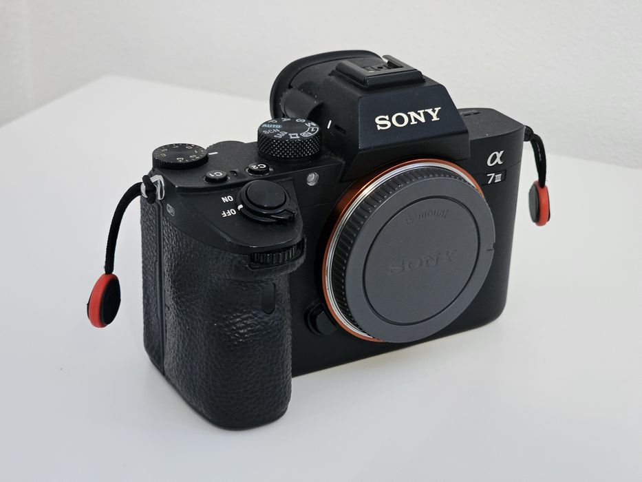 Sony A7 III + Samyang 35mm F1.4 II – Sony E