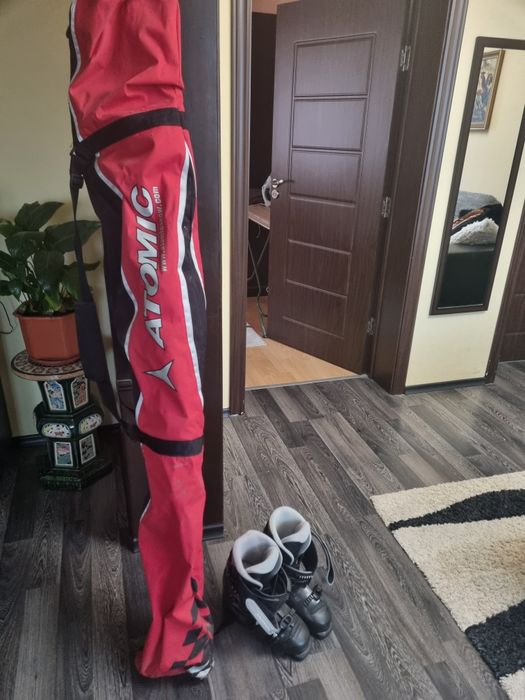 Ски, ски обувки и щеки