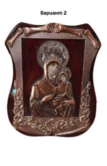 Изящна икона с красиви орнаменти, стилна рамка.