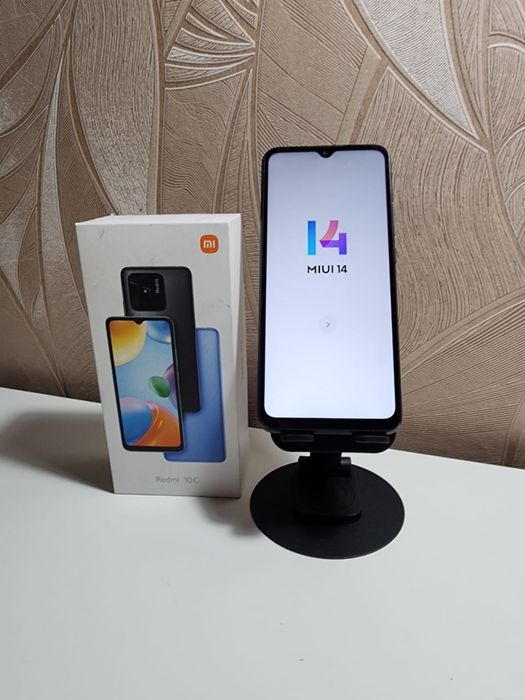 Продам телефон редми