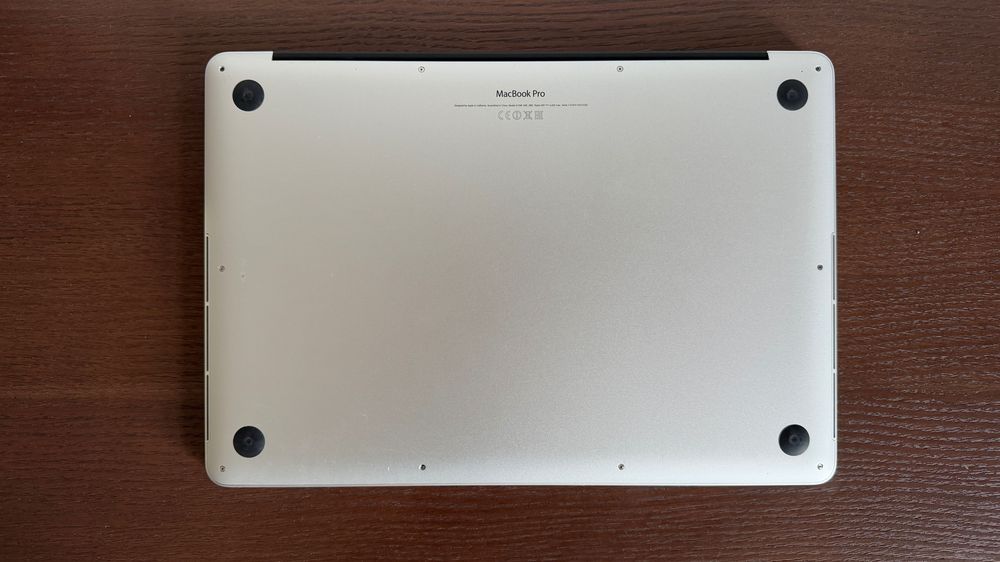 MacBook Pro 15" Retina (Mid 2014) / i7 / 16GB