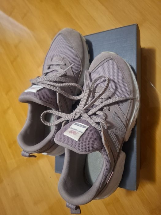 Adidasi new balance!