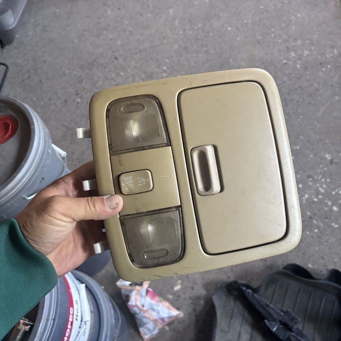 Салон на камри 35