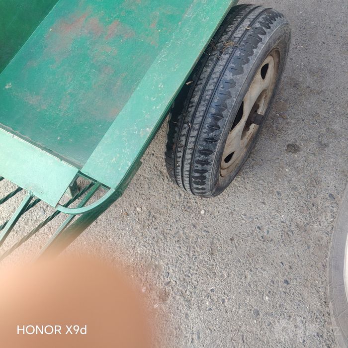 Bozor  arava  sotiladi
