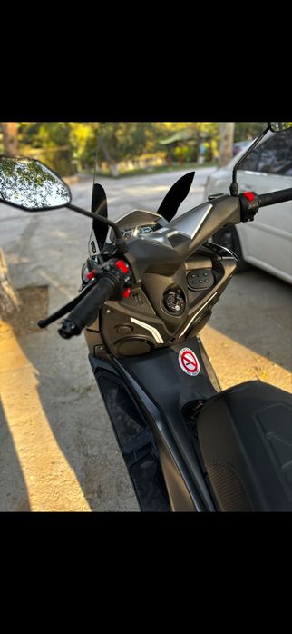 Продам срочно скутер MAX