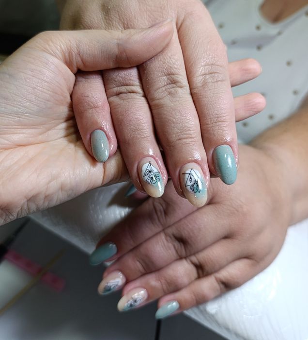 Маникюр на массиве Ялангач ориентир "Эко" базар, магазин "Чимган".