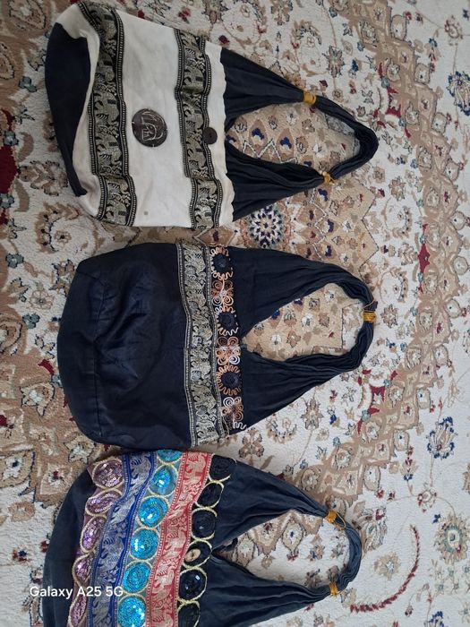 Индийские сумки продам.