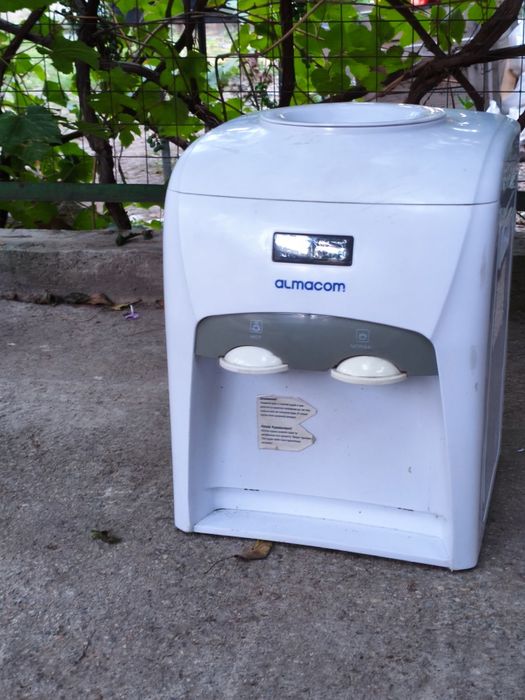 Кулеры для воды.