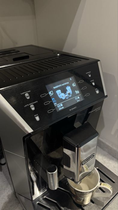 Кофемашина Delonghi