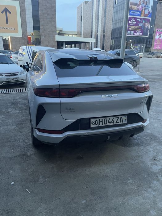 Byd song L AWD. 2 motorli full versiyasi sotiladi.