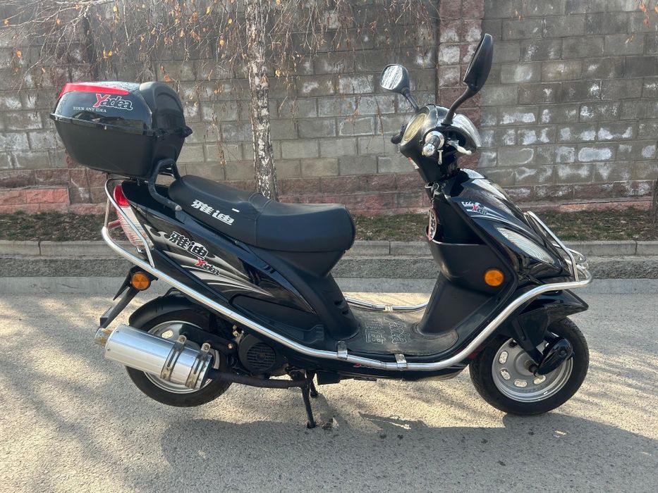 Продам Скутер М8