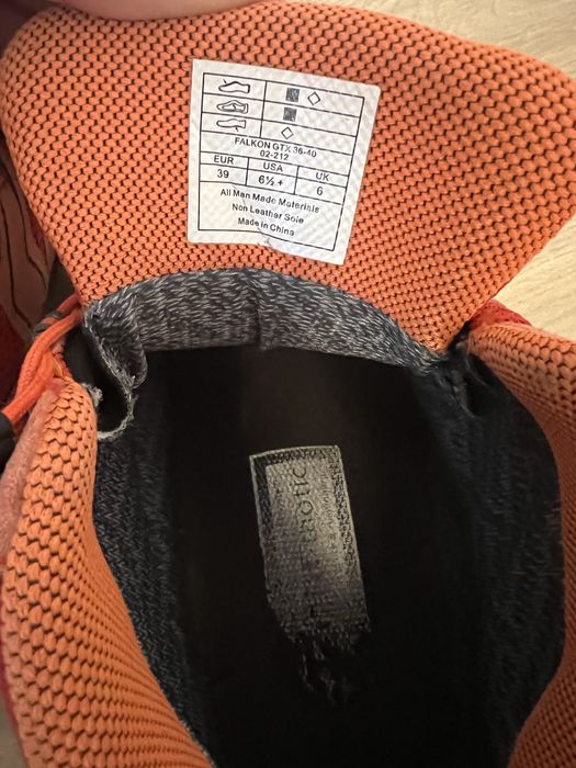 Ghete drumetie La Sportiva marimea 39