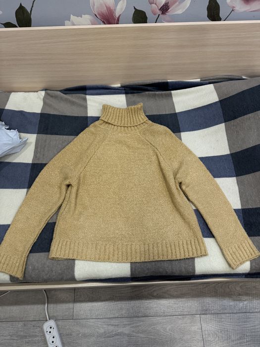 Свитер в хорошем состояний