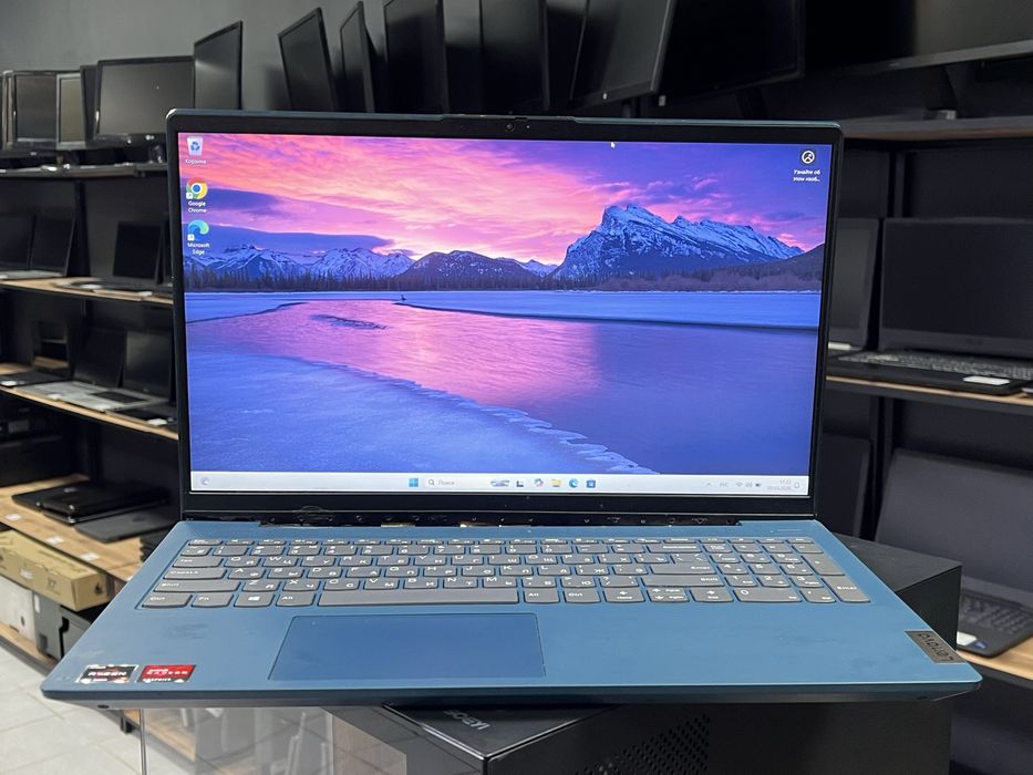 Уценка|Мощный Lenovo 15.6" Ryzen 7 4700U 8-ядер 8GB RAM SSD 512GB NVMe