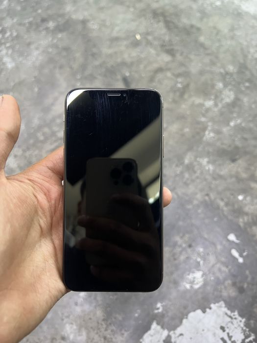 Iphone XS yaxwi xolatda