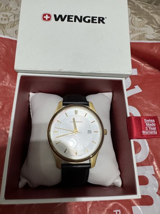 Часы наручные швейцарские