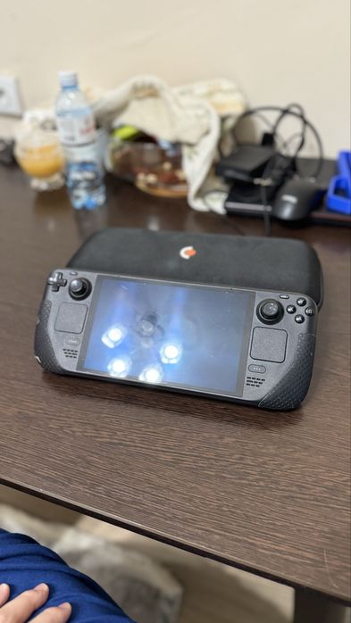 Продам Steam Deck OLED