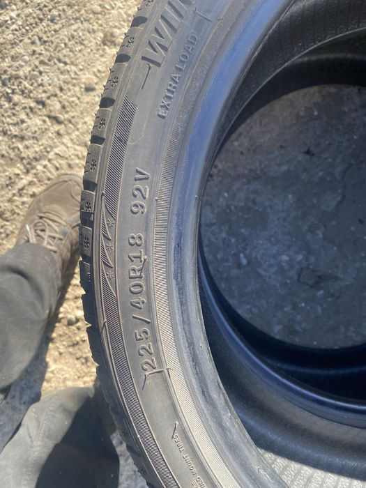 Vand anvelope iarna noi.