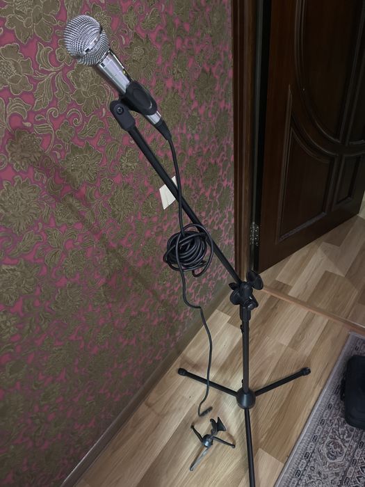Продается подставка под микрофон